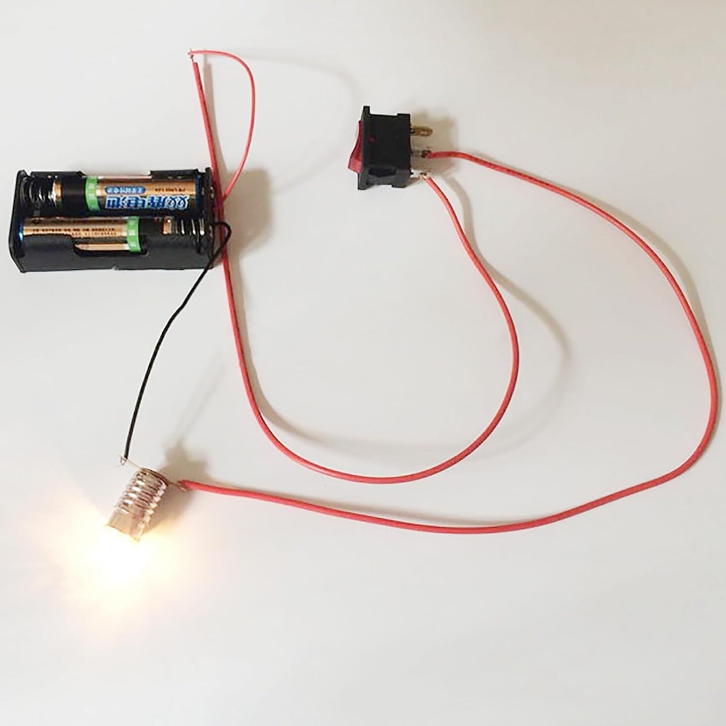 1set Electrical Circuit Experiment Kit Black DIY Physics Electric Circuit Learning Starter Kit for Home School Educational Kit (Bulb Rated Voltage: 2.5V)