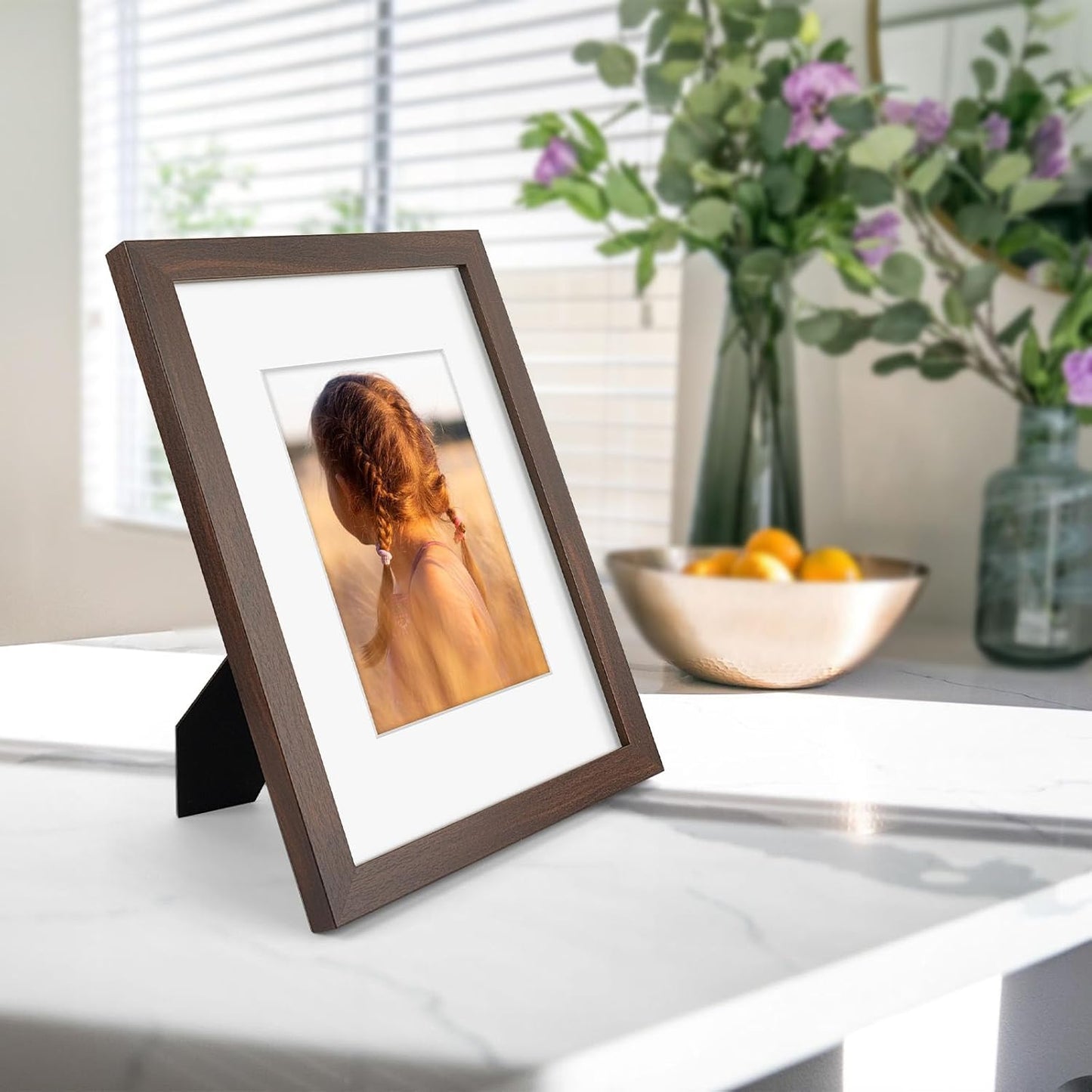 Golden State Art, 9x12 Picture Frame with Mat for 6x8 - High Definition Glass Wall Mounting Horizontal Vertical Display (Brown, 1 Pack)
