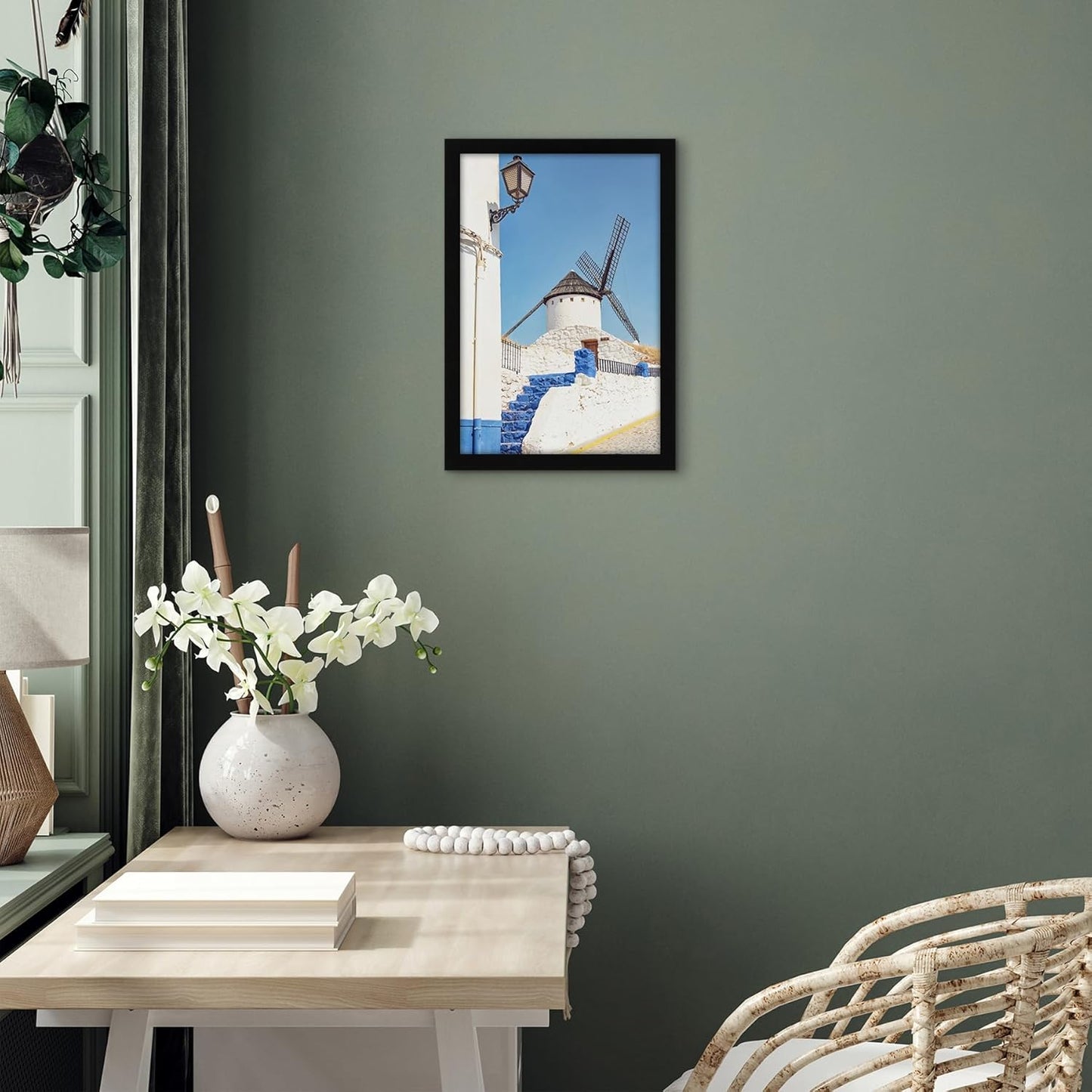 Americanflat 10x15 Picture Frame with Shatter-Resistant Glass - Signature Collection - Gallery-Style Frames Made of Engineered Wood - Photo Frame for Wall Display - Black