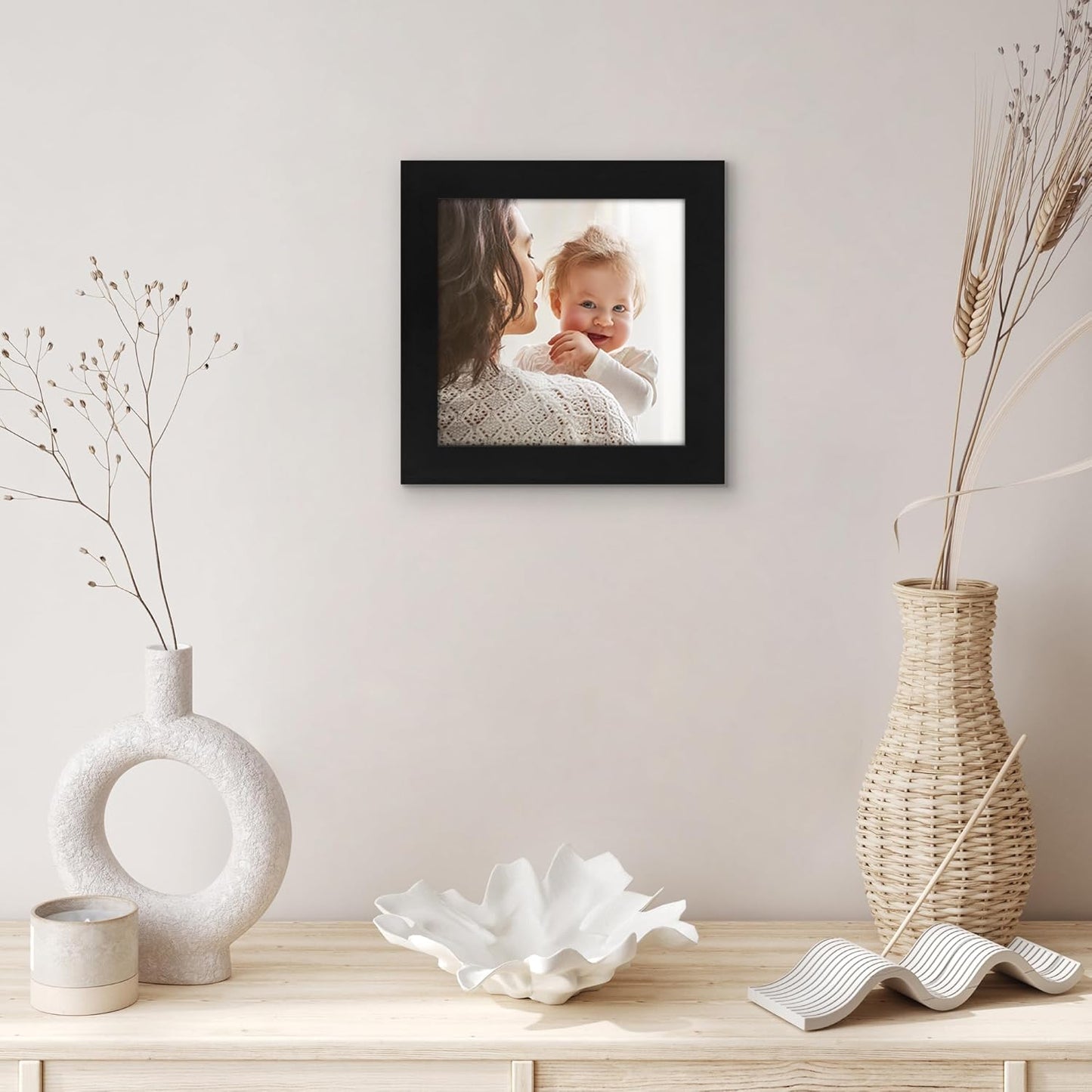 Americanflat 6x6 Picture Frame with Shatter-Resistant Glass - Signature Collection - Gallery Style Frames Made of Engineered Wood - Square Frame for Tabletop and Wall Display - Black