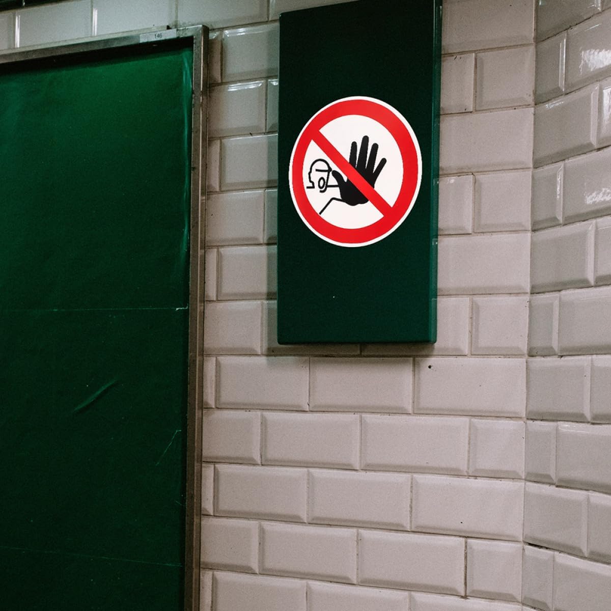 5pcs No Entrance Warning Label Stickers Safety Caution Decal Warning Sign for Industrial and Construction Use Adhesive for Surfaces