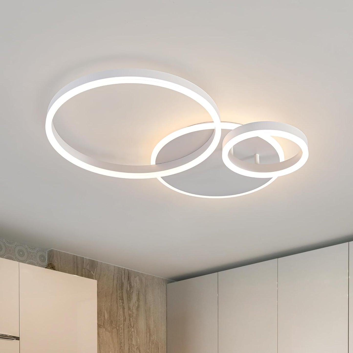 O'NEELDY Modern 3 Ring LED Chandelier Lamp Fixture White 25.59''Dimmable Acrylic Flush Mount Ceiling Lights with Remote Control Ideal for Small Room, Kitchen, Bedroom