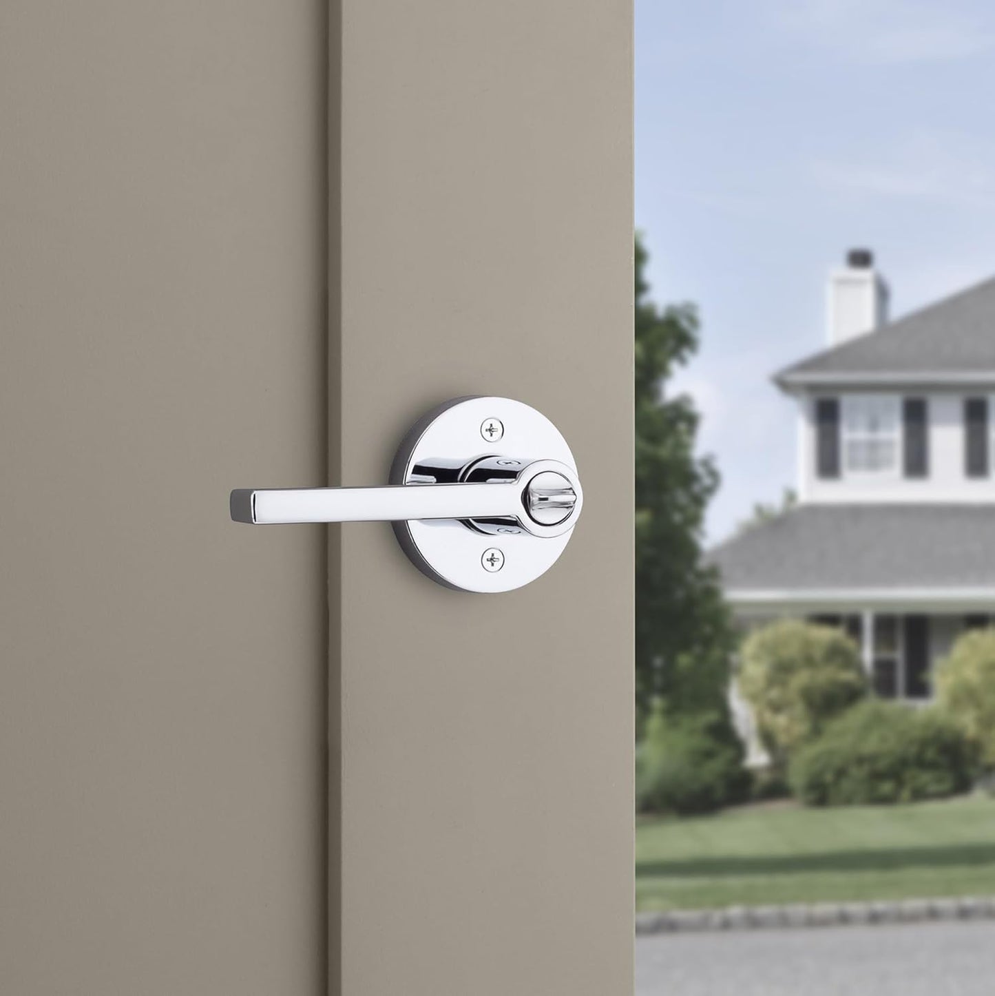 Kwikset Halifax Entry Door Handle with Lock and Key, Secure Round Keyed Reversible Lever Exterior, For Front Entrance and Bedrooms, Polished Chrome, Pick Resistant Smartkey Rekey Security and Microban