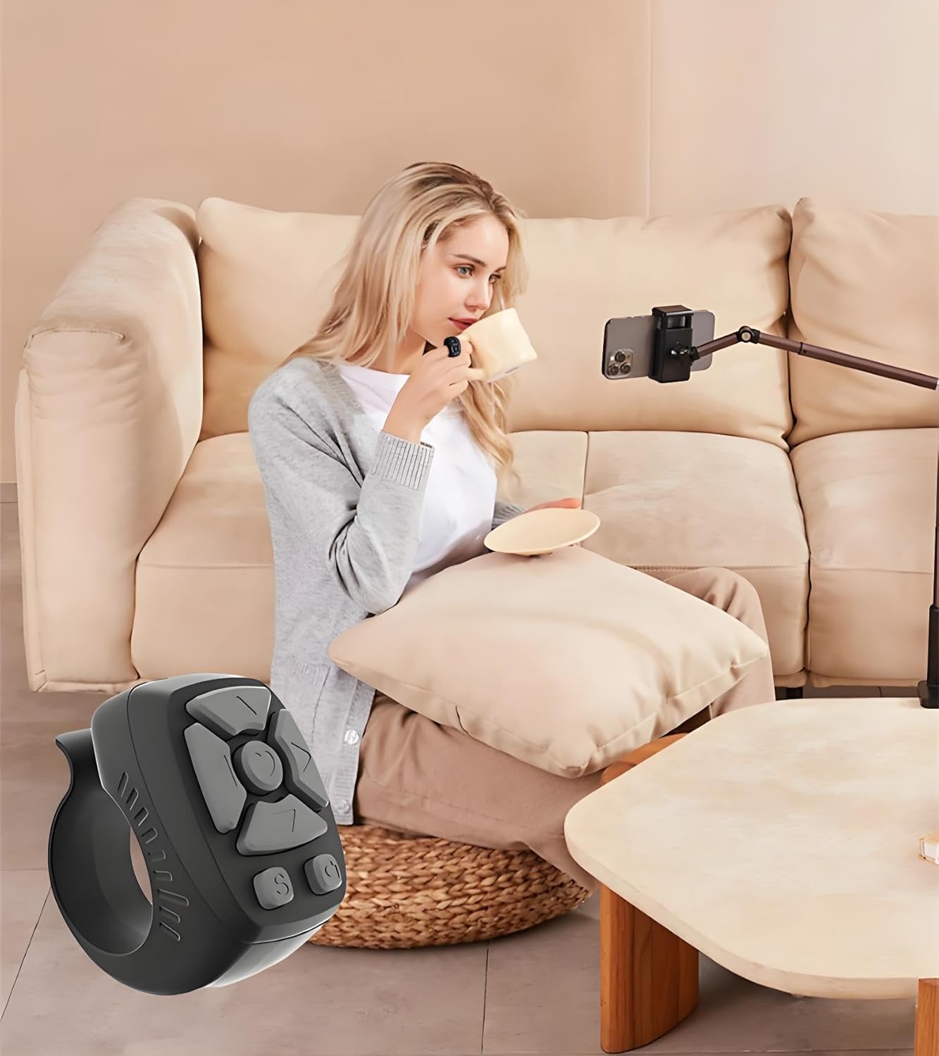 TK Rechargeable Fingertip Wireless Bluetooth Remote Control TK Scrolling Ring, RC Page Turner Music Video Camera Style B Black