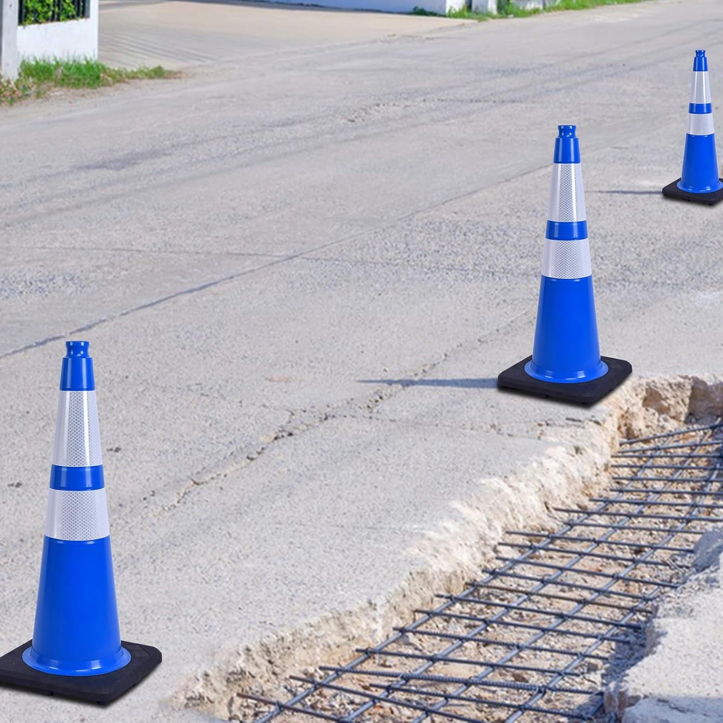 360 Pack 28" Blue Traffic Cones with Black Base – Durable Bulk Traffic Cones for Construction Sites, Events, and Parking Areas (360, Blue, 28 Inch)