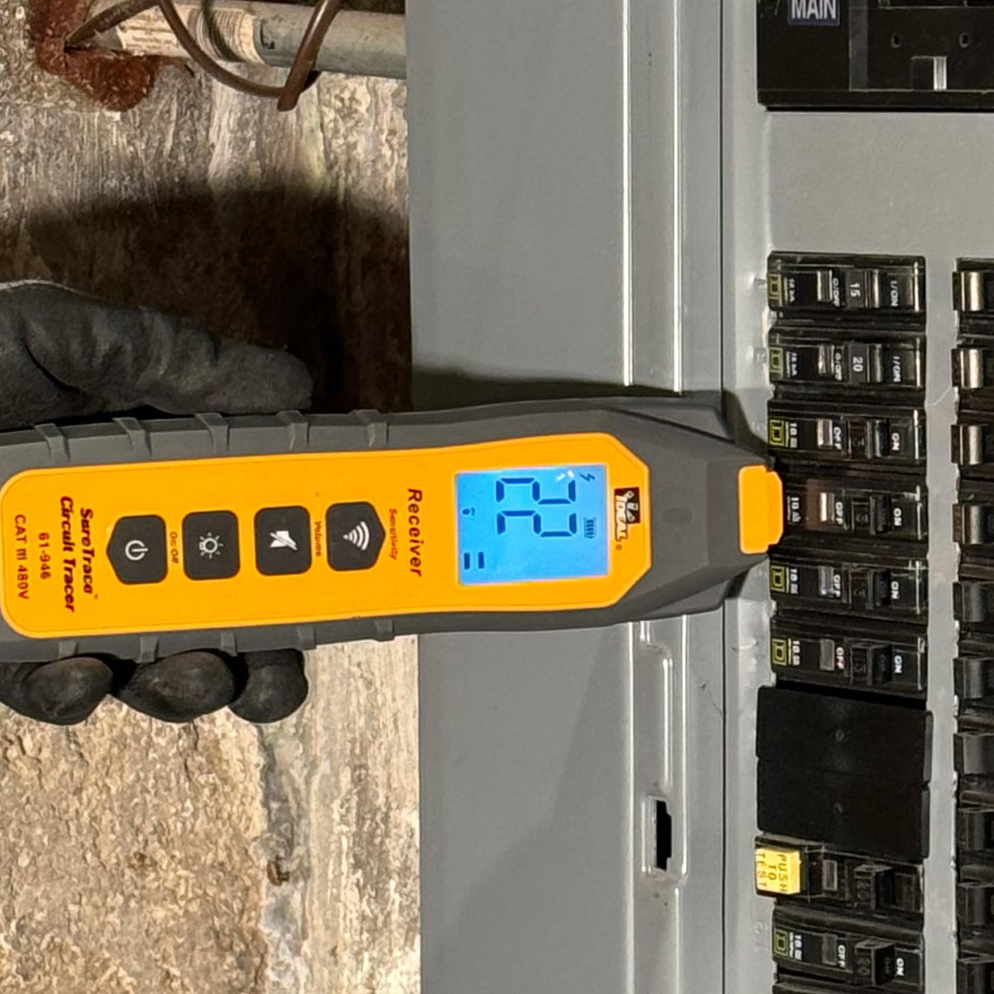 Ideal Electrical SureTrace Digital Circuit Tracer (61-946) 0-480 Volts AC/DC with Backlit Display — Find Breakers, Fuses, Wires, Dead Shorts, and Splice Errors