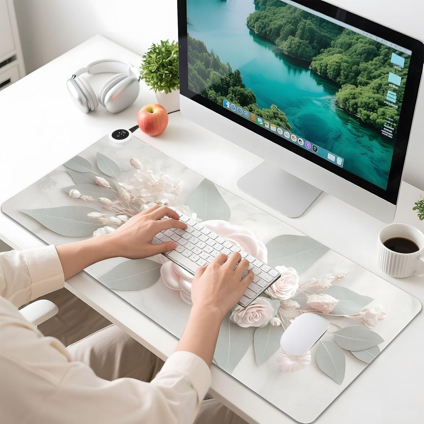 Large Heated Mouse Pad,Leather Desk Mat,31.5"x13",Hand Warmer Pads for Desk,Rose(Cream)