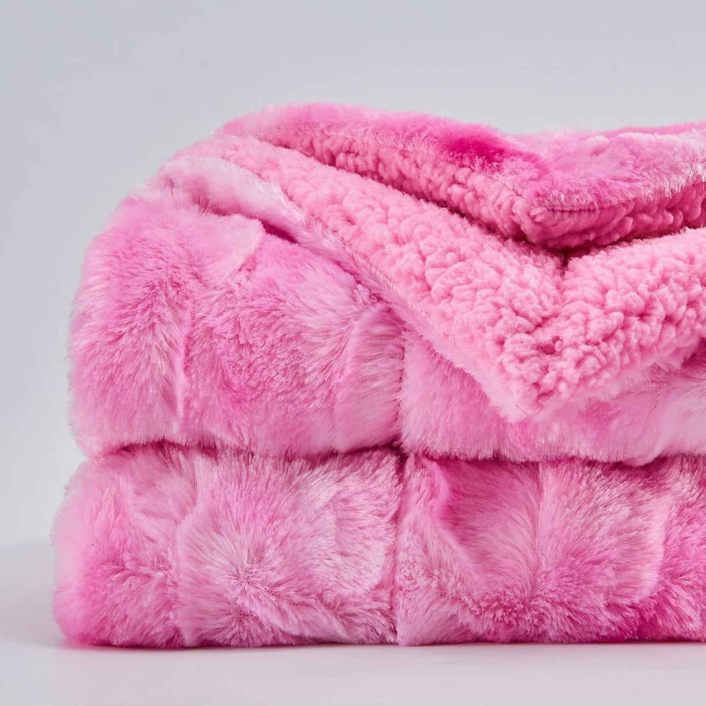 NEWCOSPLAY Super Soft Faux Fur Throw Blanket for Couch Pink Sherpa Fuzzy Plush Warm Blanket for Sofa Bed (Pink, Throw(40"x50"))