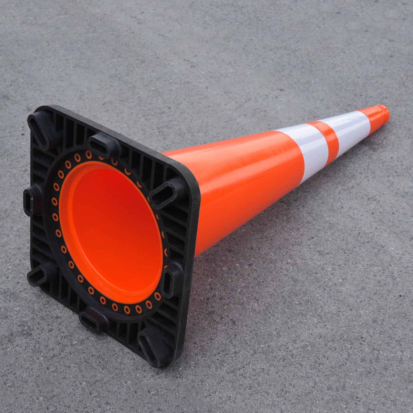 6 Pack Extra Large 36" Inch PVC Traffic Cones with Heavy-Duty Base, High-Visibility All-Weather Safety Cones for Road Construction, Parking Lot, and Garage Use (6, Orange, 36" Extra Large)