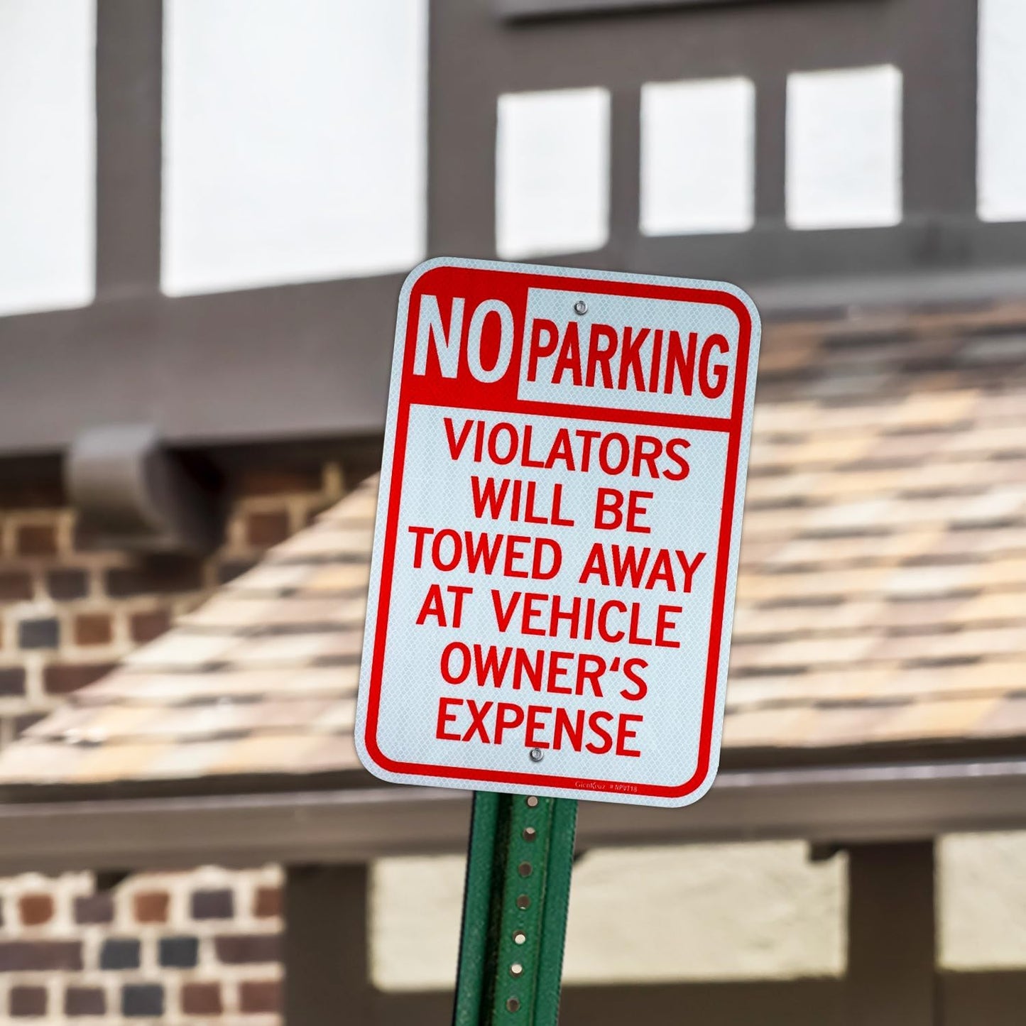 GicnKeuz Large No Parking Signs,18x12 Inches Violators Will Be Towed Away at Vehicle Owner's Expense Signs, Engineer Grade Reflective Aluminum, Fade Resistant,Indoor or Outdoor Use (4-Pack)