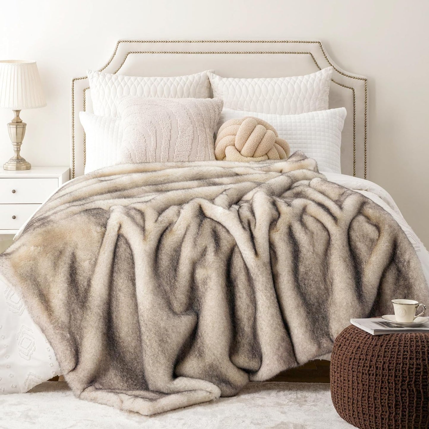 BATTILO HOME Luxury Fluffy Faux Fur Throw Blanket, Cozy Warm Fur Blanket for Couch Sofa, Plush Fuzzy Fur Throws with Long Pile & Brushed Tips, 60"x80"