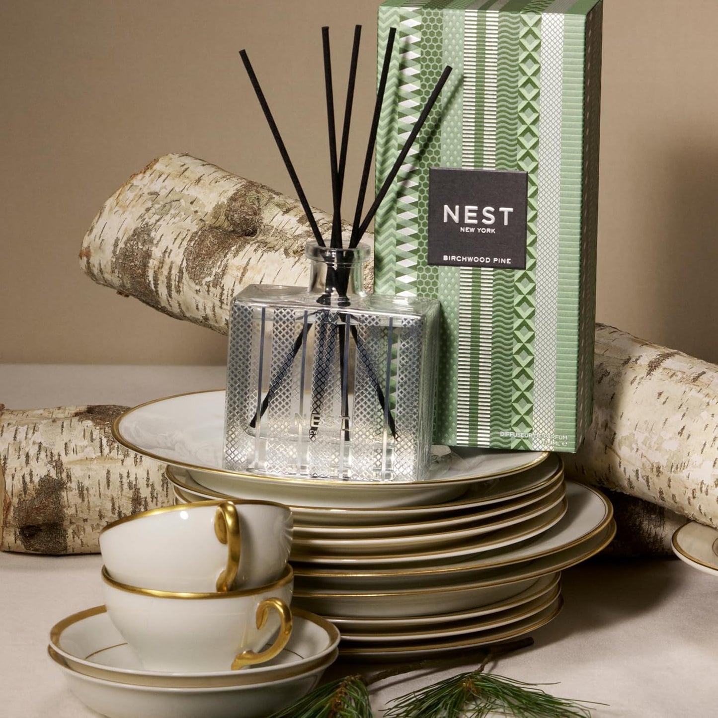 NEST New York Christmas Tree Reed Diffuser, Birchwood Pine - 5.9 fl oz - Fragrance for Up to 90 Days - Reusable, Refillable Glass Holder - Includes 8 All-Natural Reed Sticks - Flame Free