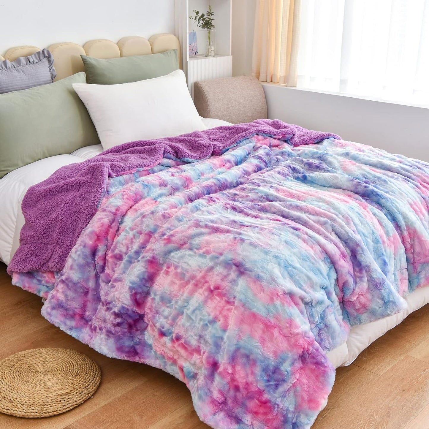 NEWCOSPLAY Super Soft Faux Fur Blanket Queen Size Multi Purple Sherpa Fuzzy Plush Warm Blanket for Sofa Bed (Multi Purple, Queen(90"x90"))